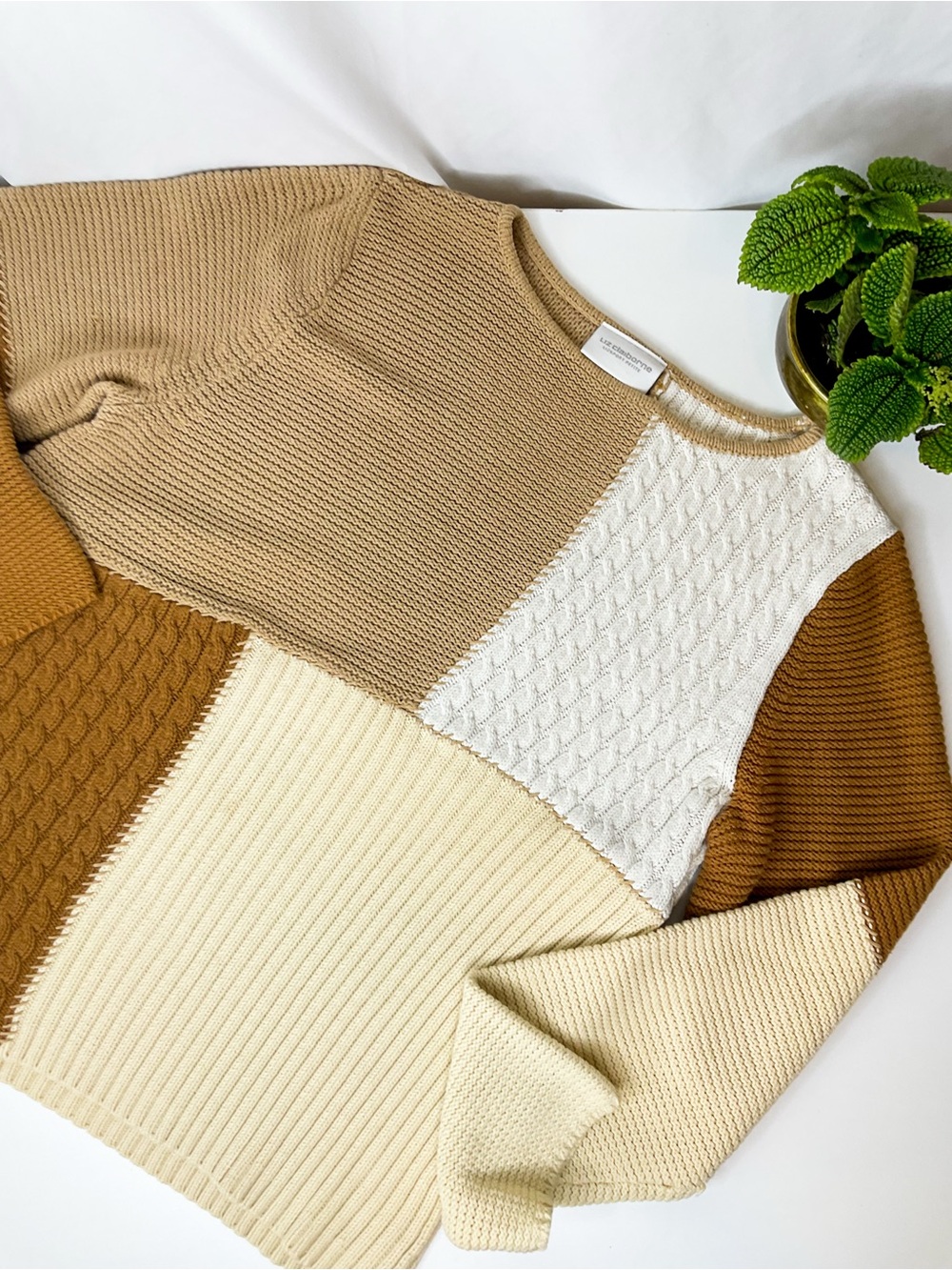 Vintage Liz Claiborne Colorblock Patchwork CableKnit Sweater - Cream, Tan - Picture 4 of 10